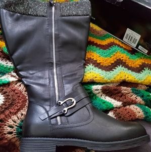 Sweater top black knee high boots